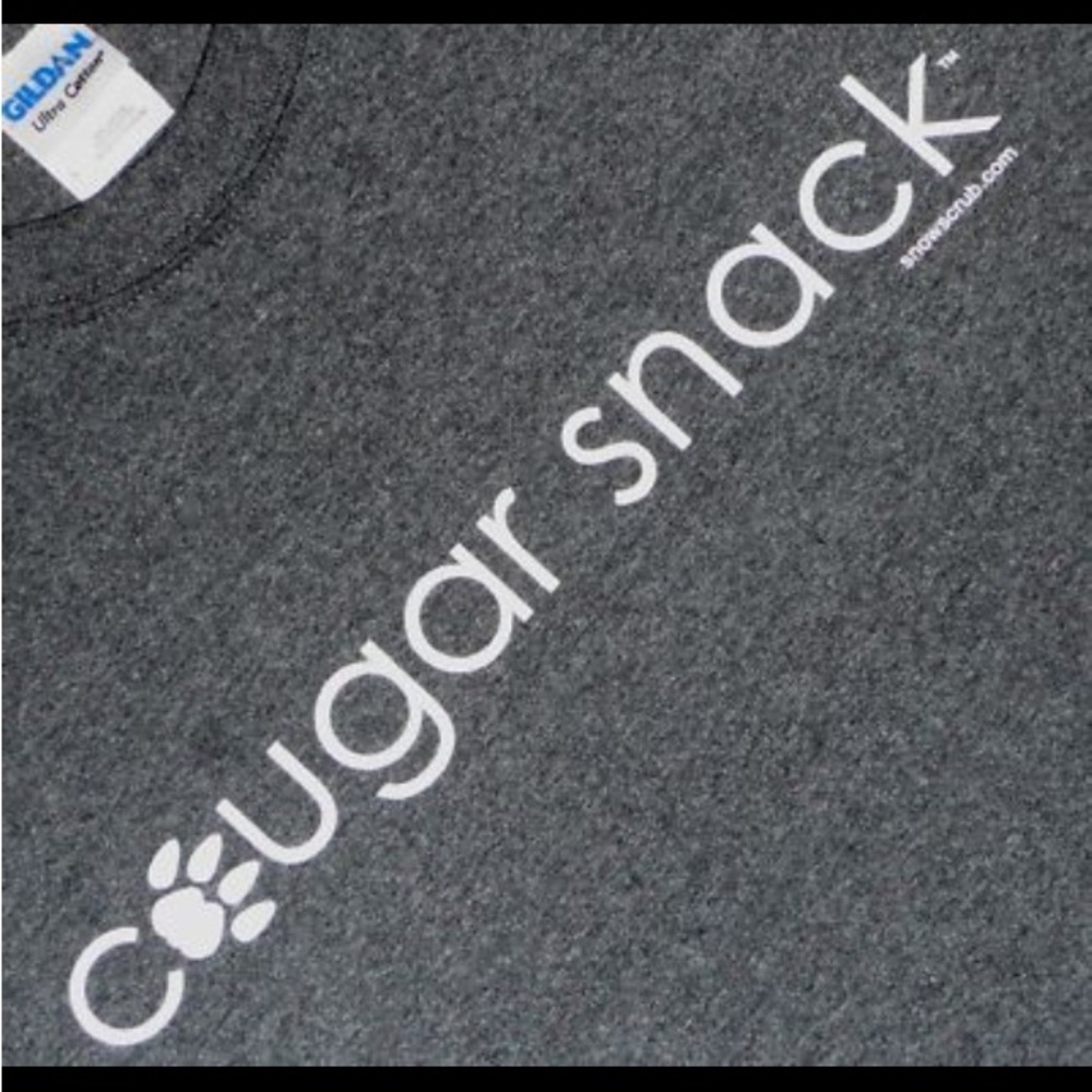 Cougar Snack Tee Shirt!

Gildan Dark Brown  (actual color not shown). Brand new!